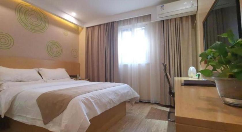 Greentree Inn Suzhou Taicang City Liuhe Town Tinghai Road Express Hotel Exteriör bild