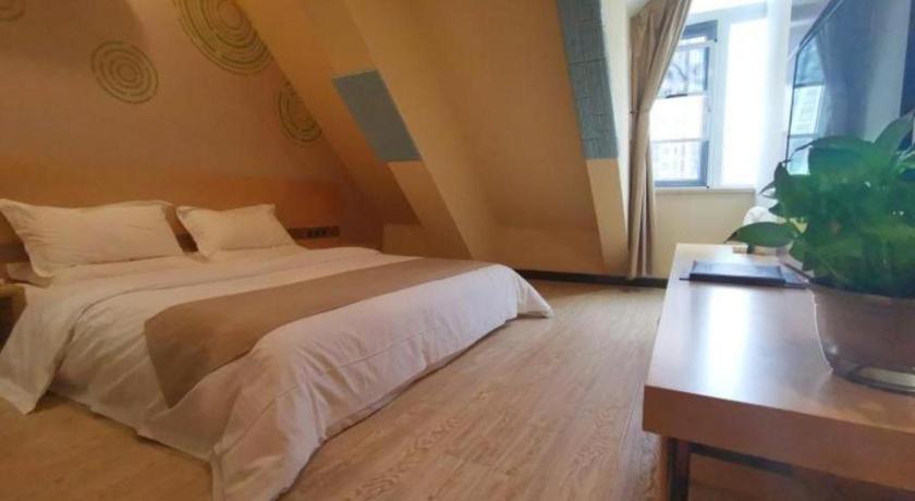 Greentree Inn Suzhou Taicang City Liuhe Town Tinghai Road Express Hotel Exteriör bild