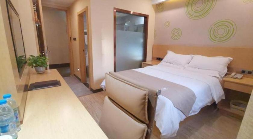 Greentree Inn Suzhou Taicang City Liuhe Town Tinghai Road Express Hotel Exteriör bild